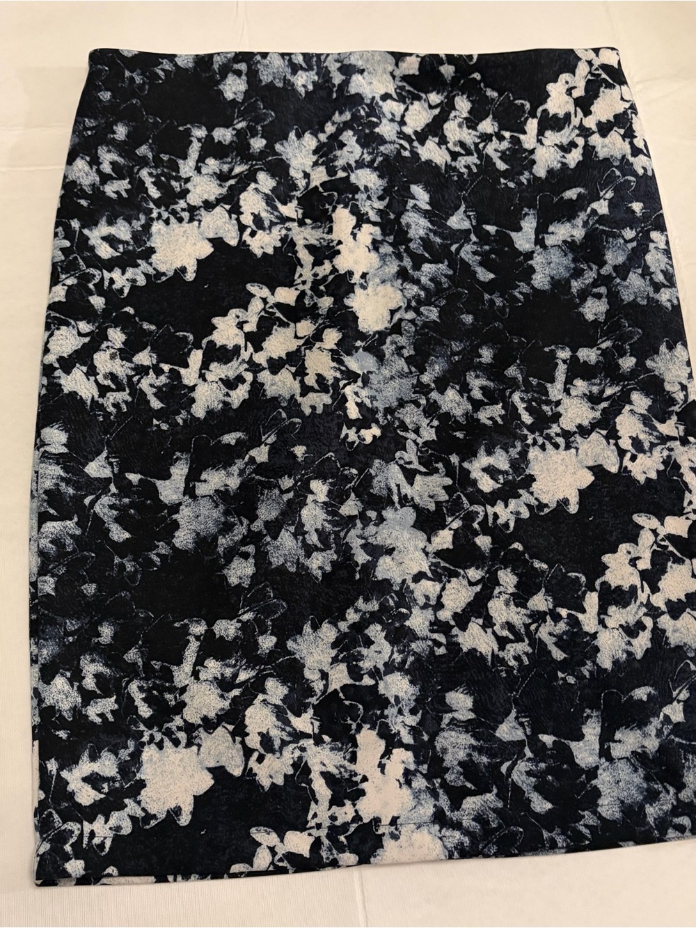 Vince Camuto Floral Print Black and White Pencil Skirt